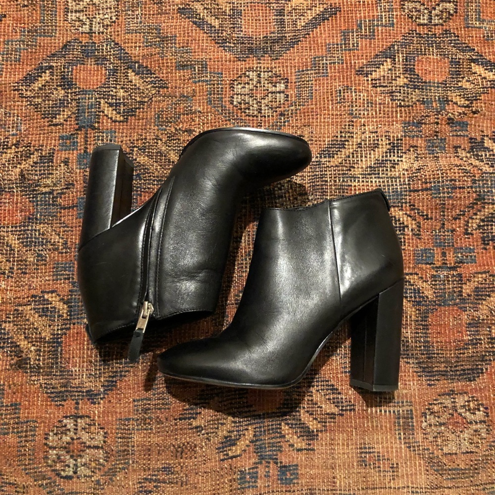 Sam Edelman black leather booties